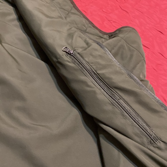 Field & Stream vest - Picture 8 of 10